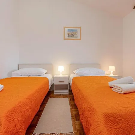 Kozino 5749b Apartmán Petrcane