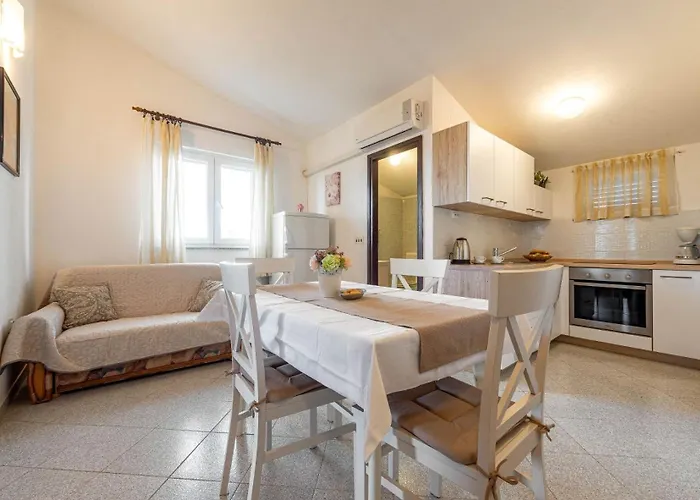 Kozino 5749b * Petrcane