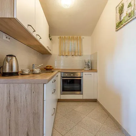 Kozino 5749b Apartamento *